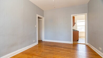 3107 W Ainslie St in Chicago, IL - Building Photo - Building Photo