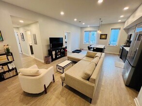 14 Ward St in Somerville, MA - Building Photo - Building Photo