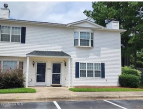 1035 Spring Forest Rd in Greenville, NC - Building Photo - Building Photo