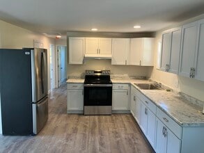 6 Willowbrook Dr in Rochester, NH - Building Photo - Building Photo