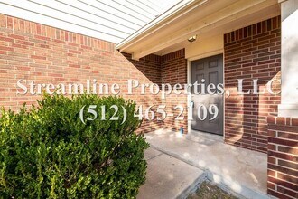 6609 Plains Crest Dr in Del Valle, TX - Building Photo - Building Photo