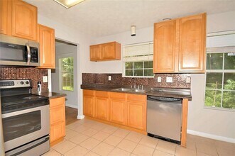 2172 Cold Springs Cir in Lithonia, GA - Building Photo - Building Photo