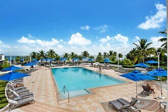 100 Lincoln Rd, Unit 411A in Miami Beach, FL - Building Photo - Building Photo