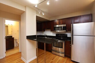 4180 N Marine Dr in Chicago, IL - Building Photo - Building Photo