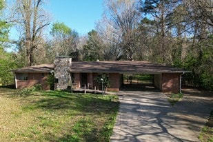 460 Rogers St NW in Camden, AR - Building Photo