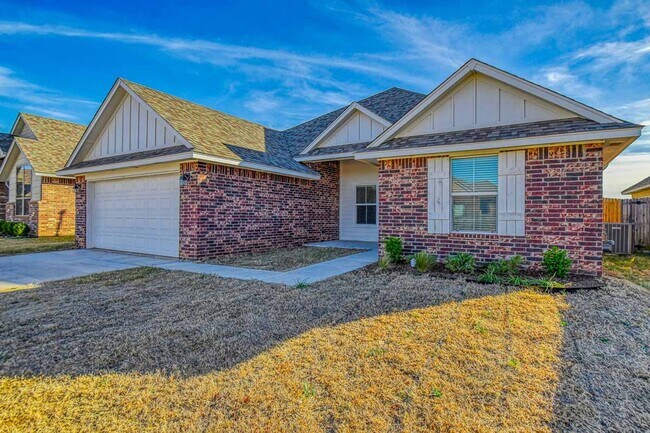 3112 Pebble Pond Dr in Norman, OK - Building Photo - Building Photo