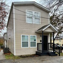 2820 Divinity Ln in Louisville, KY - Building Photo