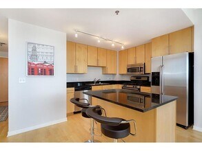 929 Portland Ave in Minneapolis, MN - Foto de edificio - Building Photo