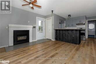 21-21 Dawson Dr in Collingwood, ON - Building Photo - Building Photo