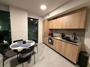 121 NE 5th St, Unit SI FL33-ID1501135P in Miami, FL - Building Photo - Building Photo