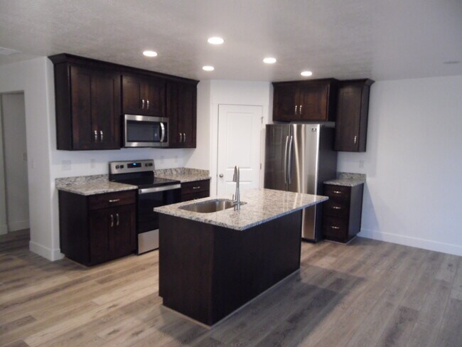 1139 S 1300 W in Springville, UT - Building Photo - Building Photo