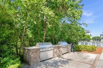 Still Meadow Village in Wilmington, NC - Building Photo - Building Photo