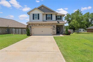 6346 Blueberry court in Irvington, AL - Building Photo