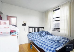 163 Mulberry St-Unit -20 in New York, NY - Building Photo - Building Photo