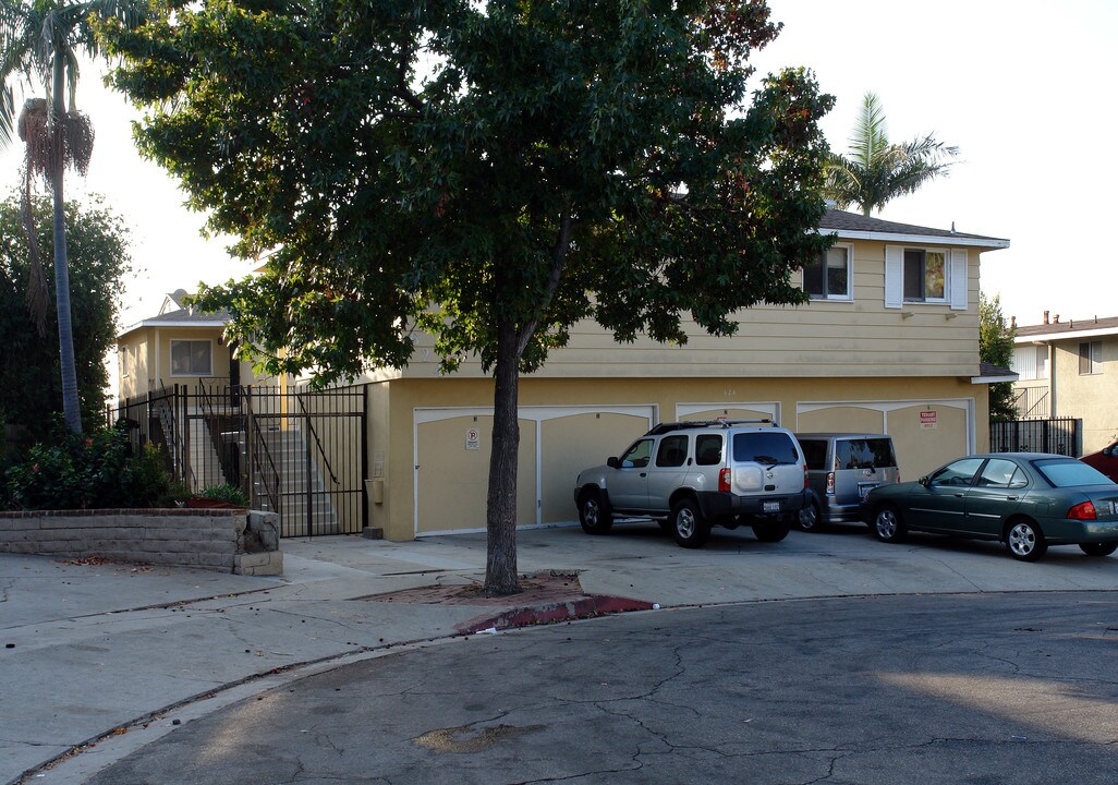 624 Hardin Dr in Inglewood, CA - Building Photo