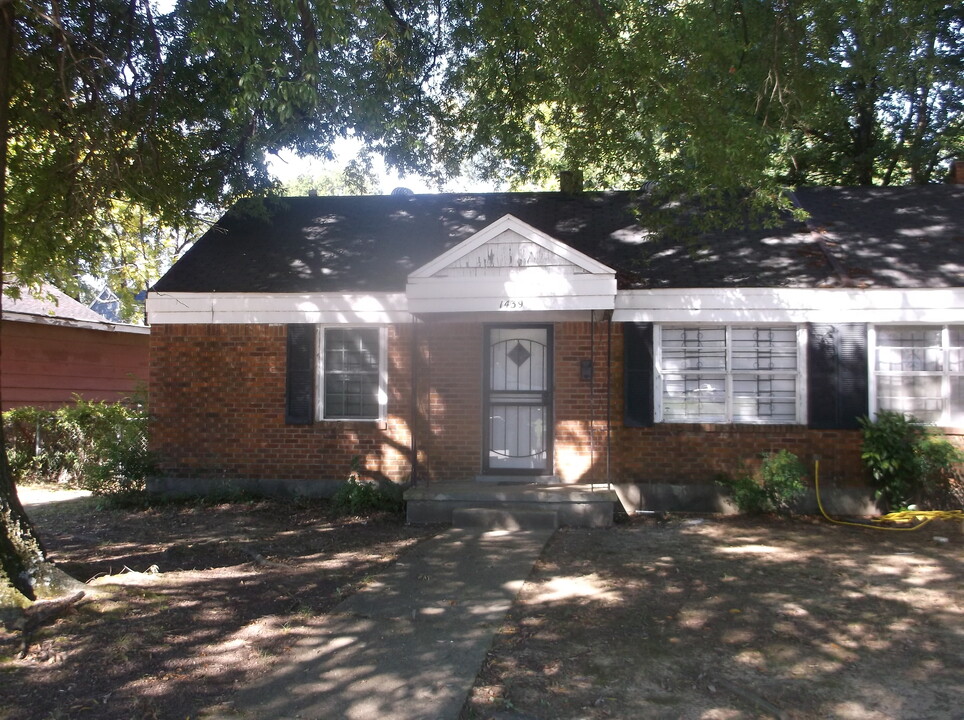 1439 Semmes St in Memphis, TN - Building Photo