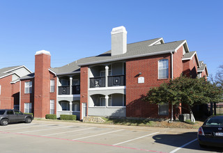 Stonebridge at Bear Creek in Euless, TX - Building Photo - Building Photo