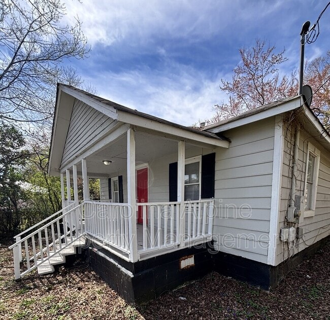 405 S Oak St in Gastonia, NC - Foto de edificio - Building Photo