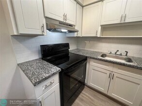 700 SE 13th St in Fort Lauderdale, FL - Building Photo - Building Photo