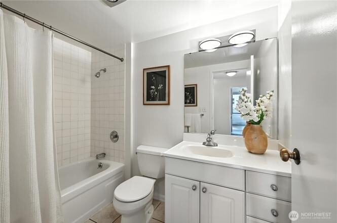 2101 3rd Ave in Seattle, WA - Foto de edificio