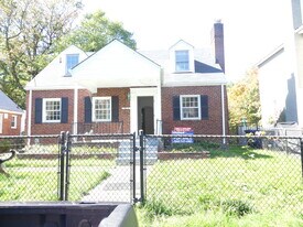 866 N Abingdon St in Arlington, VA - Building Photo