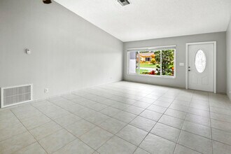 22493 SW 56th Ave in Boca Raton, FL - Building Photo - Building Photo