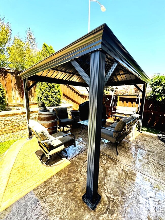 property at 3001 Epic Ct