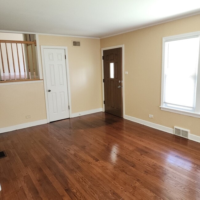 9716 Warren Ave in Oak Lawn, IL - Building Photo - Building Photo