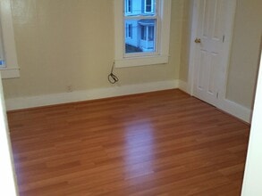 6 Gaugh St, Unit A in Easthampton, MA - Building Photo - Building Photo