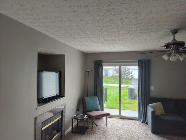 5392 Sturgis Dr in Canal Winchester, OH - Foto de edificio - Building Photo