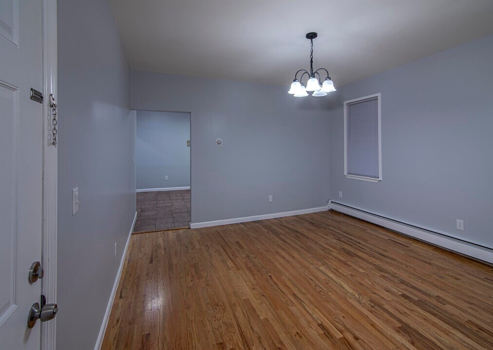 79 Columbia Ave in Jersey City, NJ - Building Photo