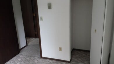 333 Fox Lake Ave in Sherburn, MN - Building Photo - Building Photo