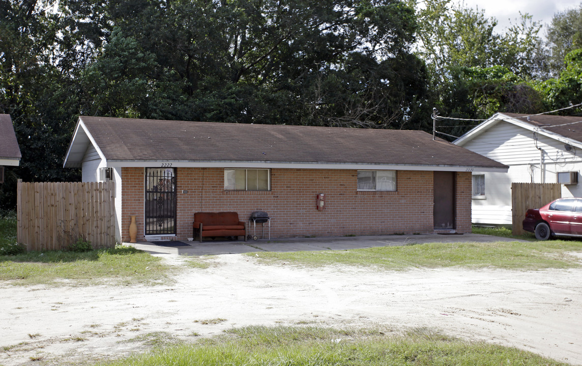 2208-2228 E 17th St in Panama City, FL - Building Photo