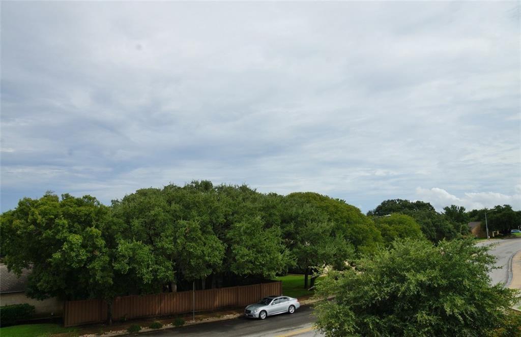 8318 Greenslope Dr in Austin, TX - Building Photo