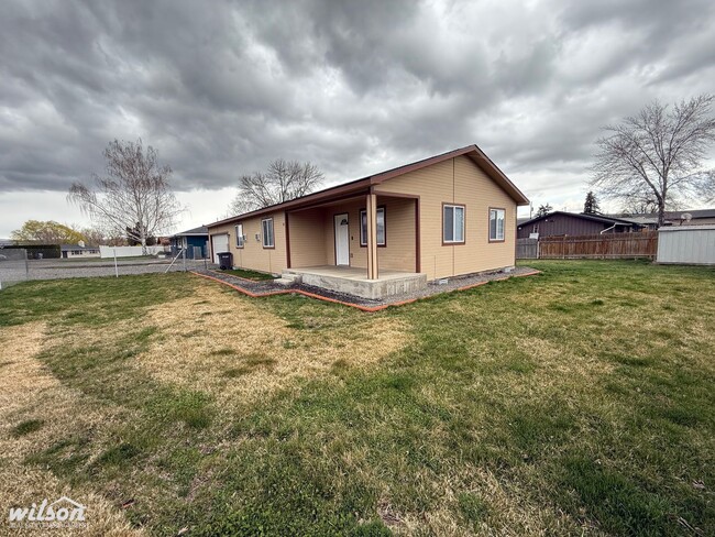 property at 71 Kinne Ln