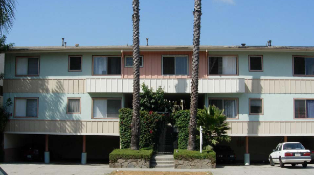 7323 Willoughby Ave in Los Angeles, CA - Building Photo - Building Photo