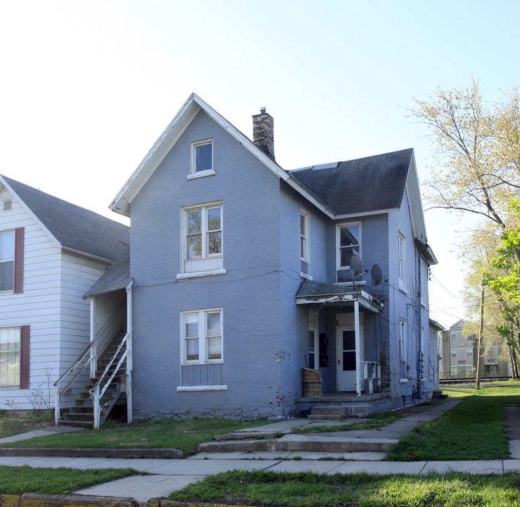 413 State St in Elkhart, IN - Building Photo