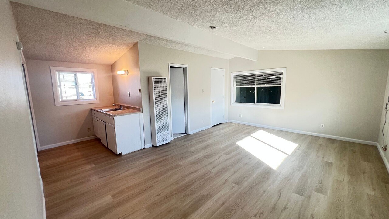 6481 Gramercy St in Buena Park, CA - Building Photo