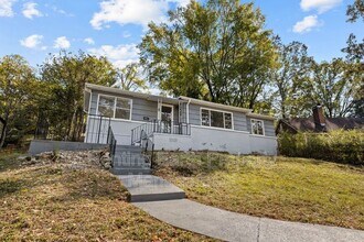2609 20th St SW in Birmingham, AL - Building Photo - Building Photo