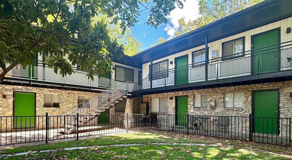2711 Hemphill Park in Austin, TX - Building Photo