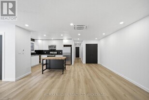 1361 Station St in Pelham, ON - Building Photo