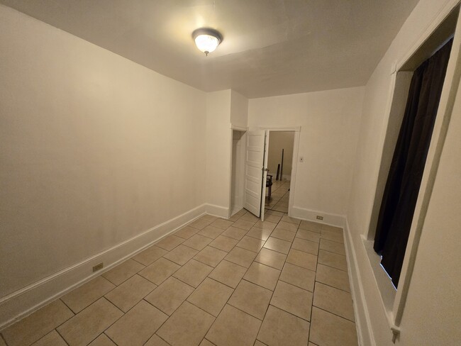 18 N Georgia Ave in Atlantic City, NJ - Foto de edificio - Building Photo