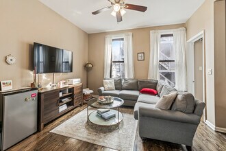 1214 W Melrose St in Chicago, IL - Building Photo - Building Photo