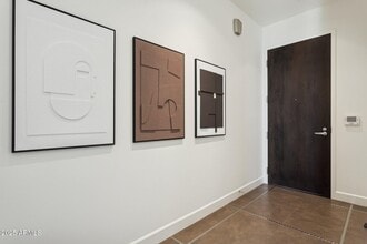 15215 N Kierland Blvd in Scottsdale, AZ - Foto de edificio - Building Photo