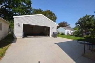 415 15th Ave NE in Rochester, MN - Building Photo - Building Photo
