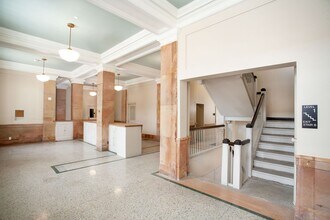 521 W 2nd Street - Leijona in Duluth, MN - Foto de edificio - Interior Photo