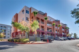 35 E Agate Ave in Las Vegas, NV - Building Photo - Building Photo