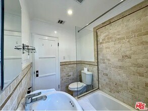 816 17th St in Santa Monica, CA - Building Photo - Building Photo