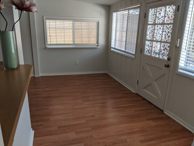 5238 Wilkinson Ave in Valley Village, CA - Building Photo - Building Photo