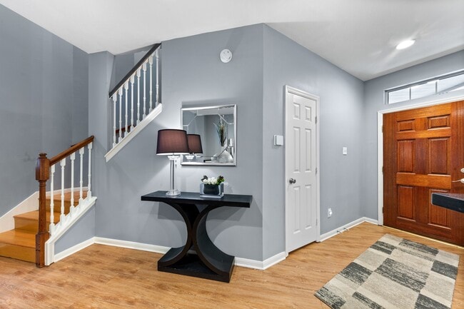 property at 30 Endor Forest Pl